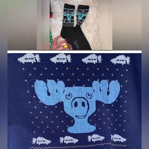 NWOT matching Sweatshirt and socks from Christmas Vacation
